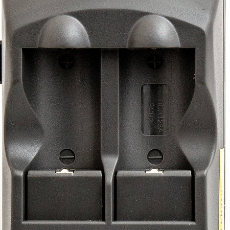 Ładowarka do akumulatorków RCR123A Li-Fe 3V 0,35A - typ CR123A, DL123A, EL123A, CR17345, CR17350, K123LA