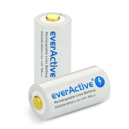 Akumulator EverActive 16340 CR123 17345 3V 700mAh Li-Ion micro USB z zabezpieczeniem do latarek