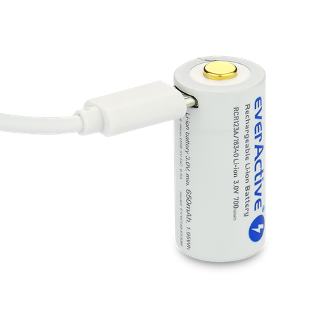 Akumulator EverActive 16340 CR123 17345 3V 700mAh Li-Ion micro USB z zabezpieczeniem do latarek